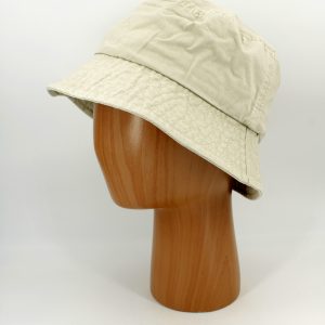 SKU 12959B — Chapéu bucket em tom claro, vista lateral